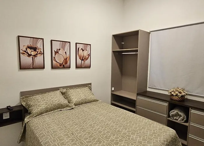 Flat Na Av. Fernando Correa