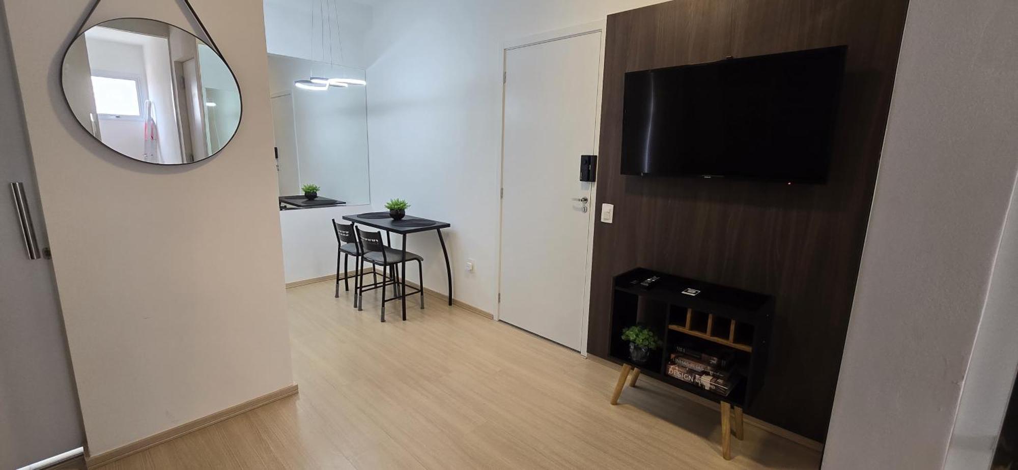 Apartamento Flat Na Av. Fernando Correa *